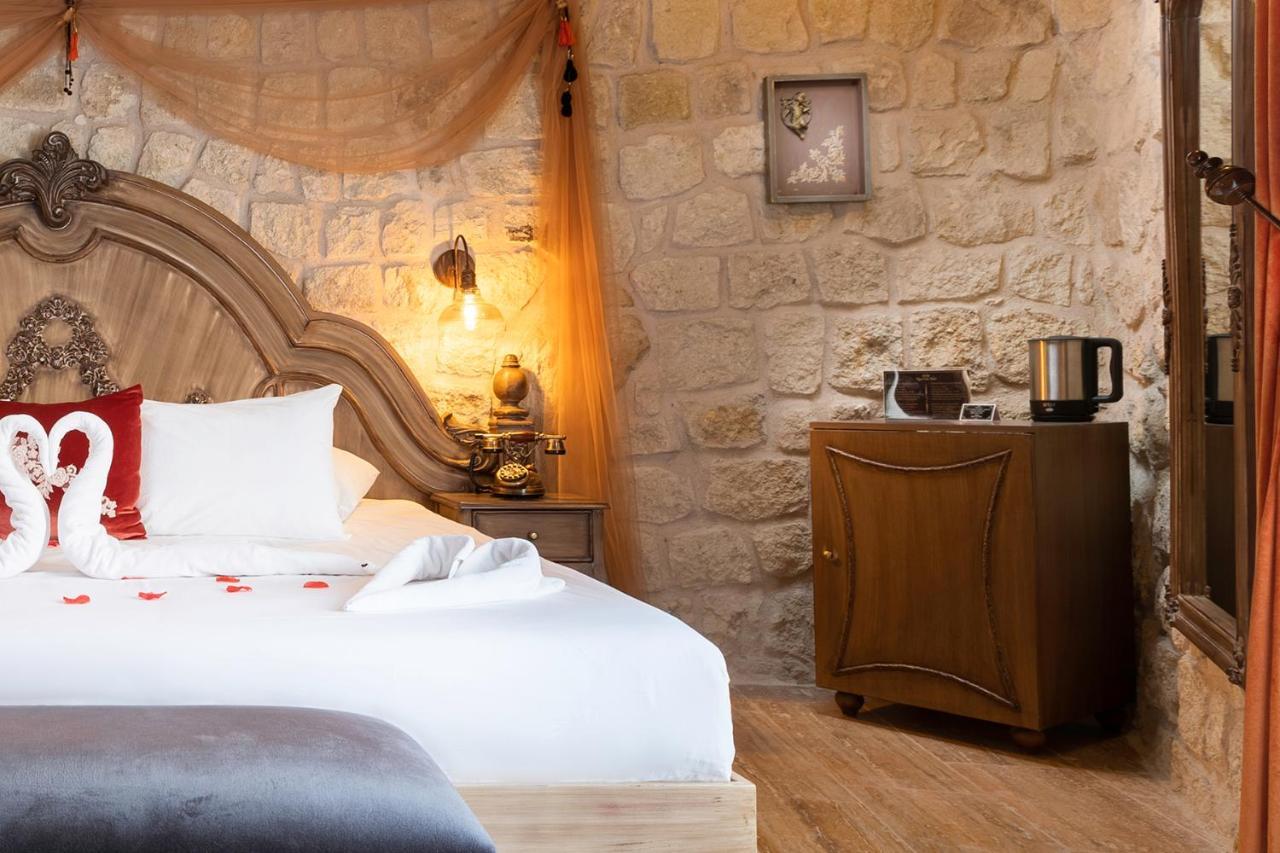 Elysion Cave Suites 어굽 외부 사진