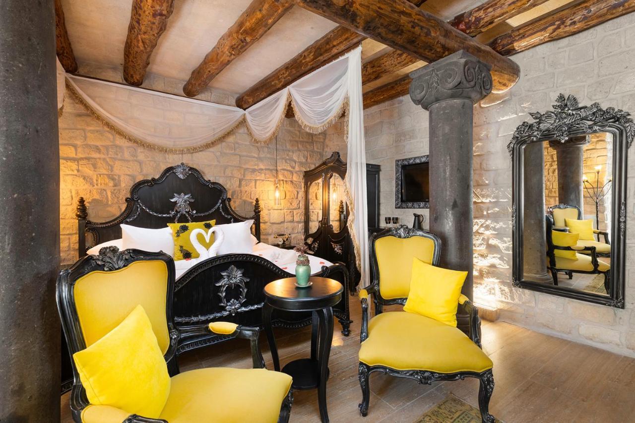 Elysion Cave Suites 어굽 외부 사진