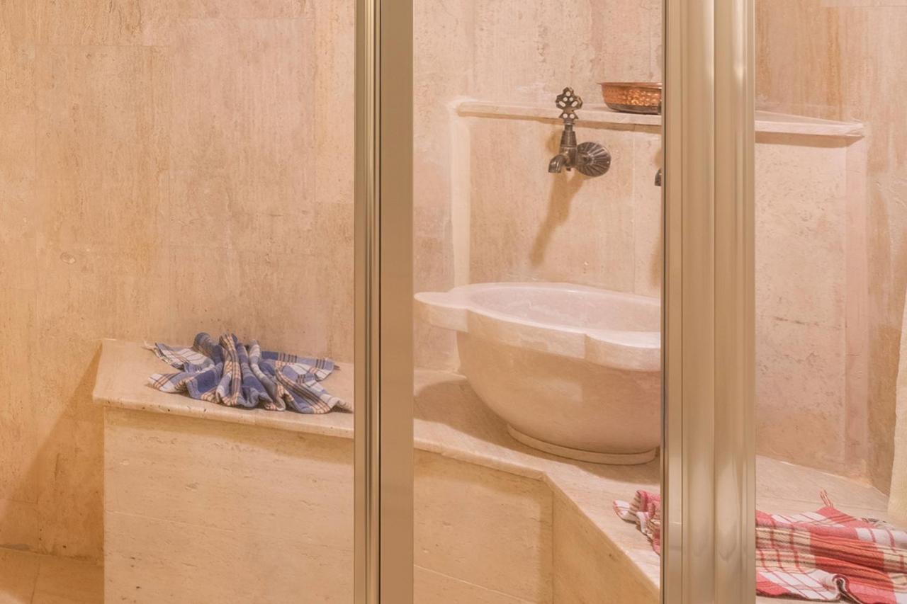 Elysion Cave Suites 어굽 외부 사진